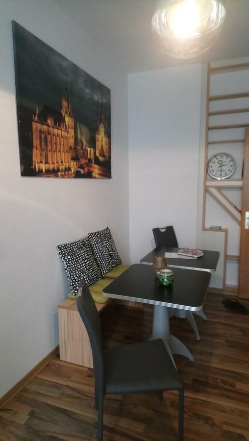 Gemuetliche Ferienwohnung Im Erdgeschoss- Jenaer Strasse Erfurt Exterior foto